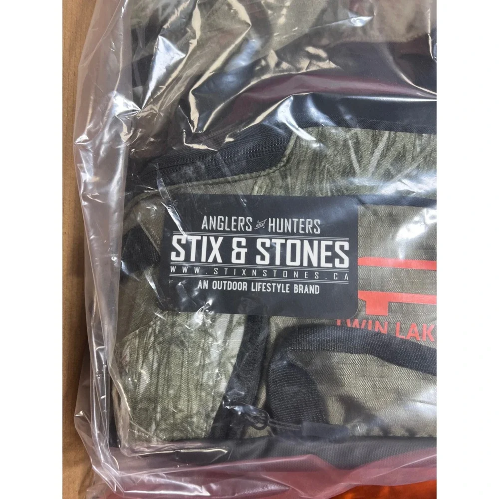 Paxis Twin Lakes Camo Swing Arm Hiking Fishing Hunting Backpack 30 Liter NEW